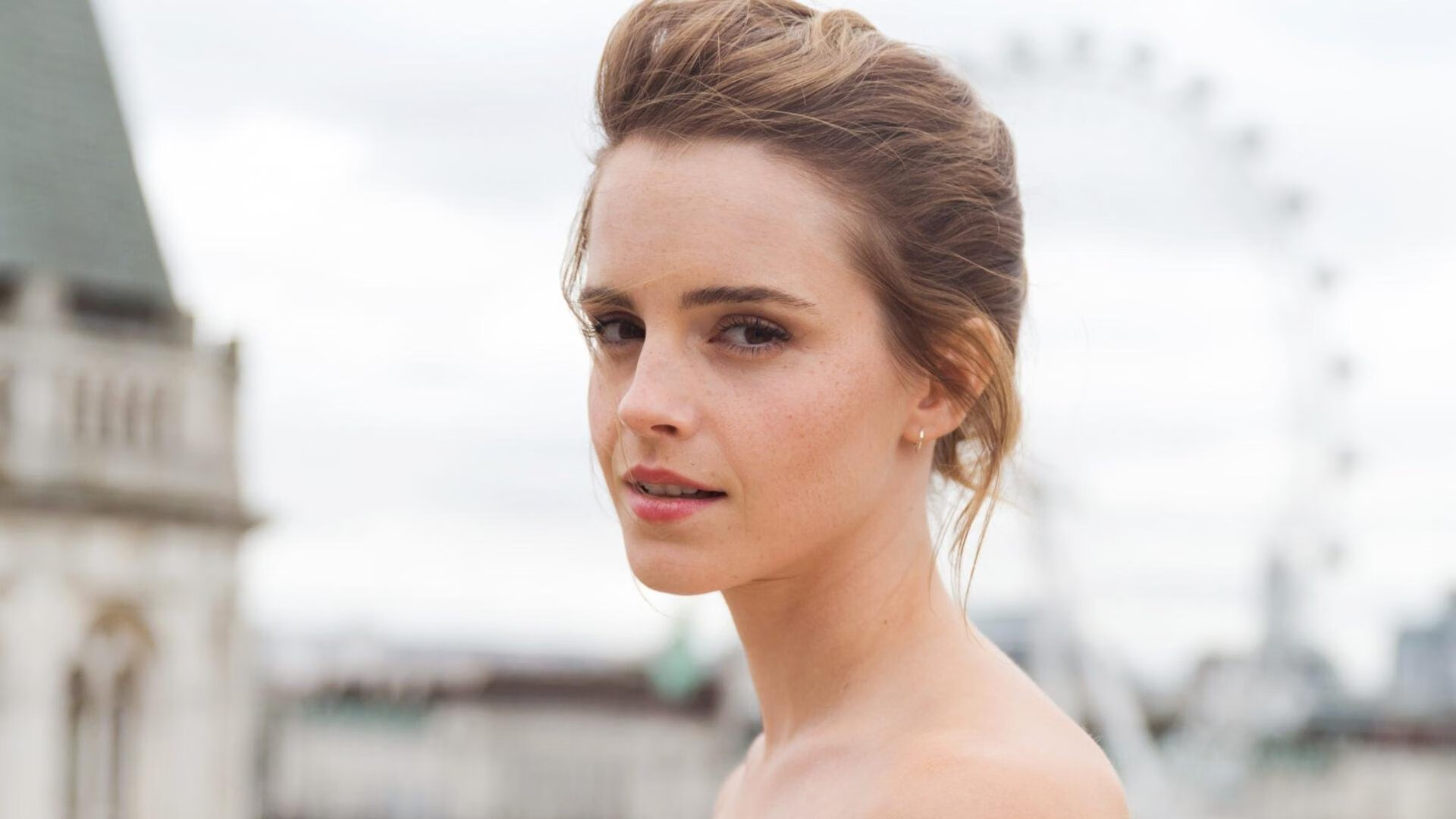 球队双线作战期间是否更易出现战术懈怠,双线战役什么意思